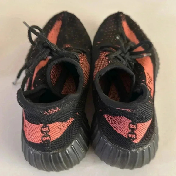 ADIDAS 2015 YEEZY Boost 350 v2 core black red Size 7.5 - Picture 2 of 9